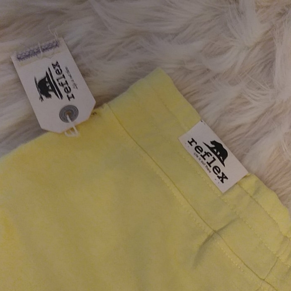 Ladies Shorts - Picture 4 of 4